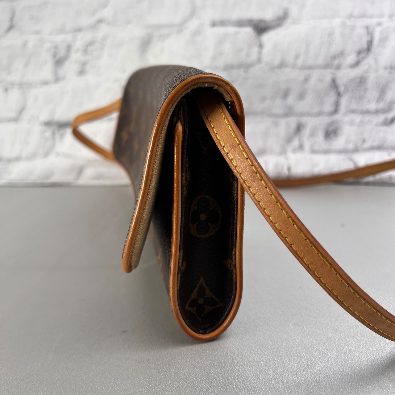 LOUIS VUITTON ヴィトン ポシェットツインGM モノグラム レザー ショルダーバッグ ブラウン A-13656