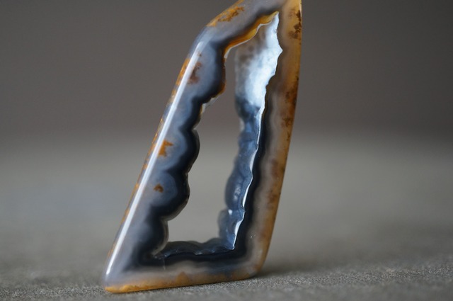 ポリへドロイド・アゲート Polyhedroid Agate 2235