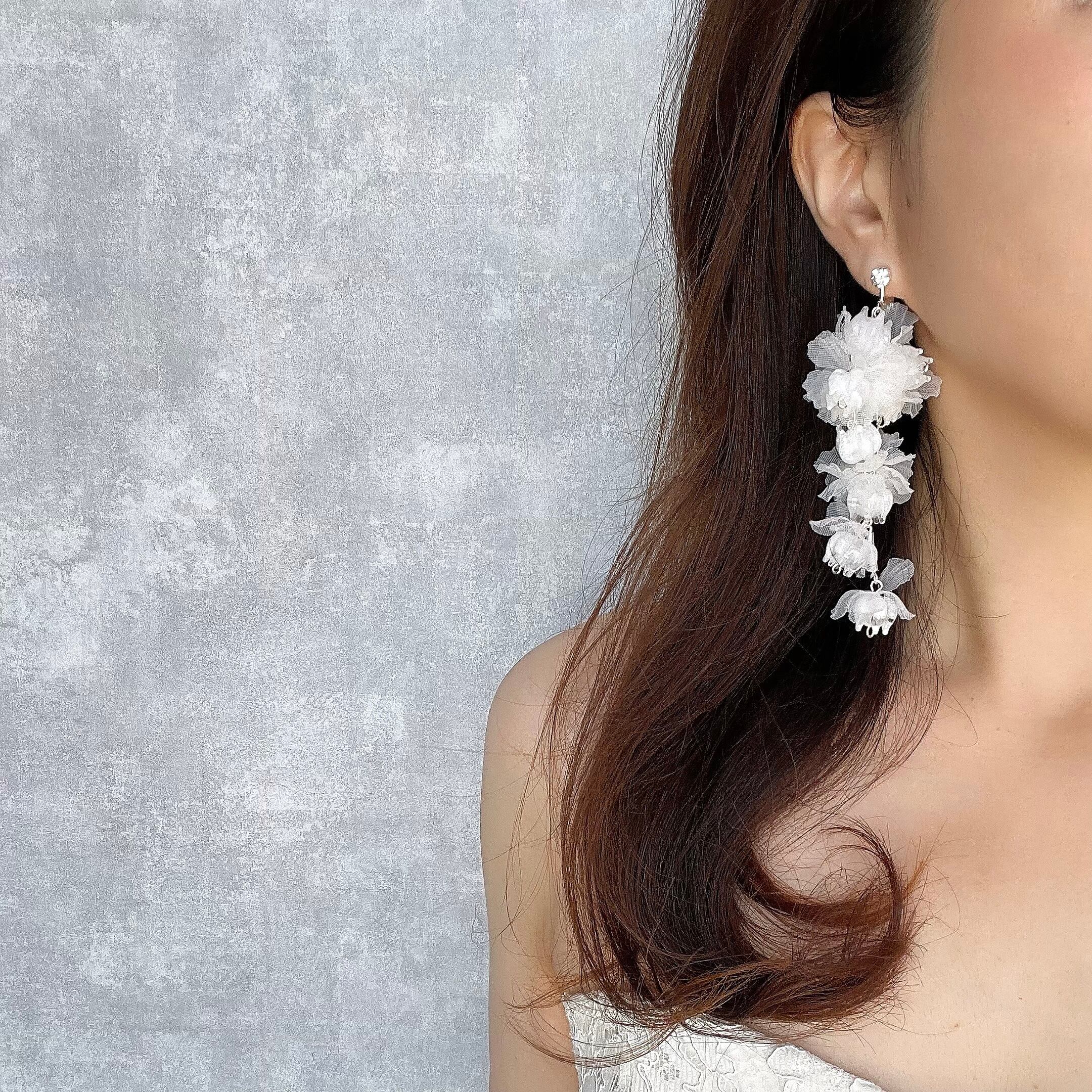 mou ウェデイング大ぶりふわふわイヤリング | Muguet Jewel オシャレな