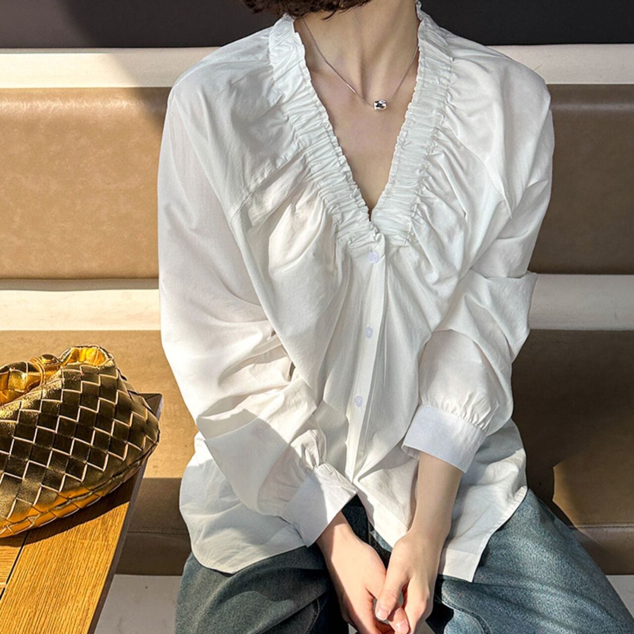 ネックラインギャザーブラウス a0421