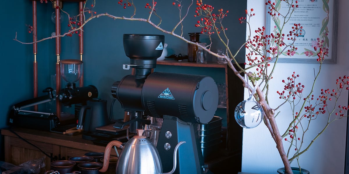 ８BIRDS COFFEE & ROASTER 