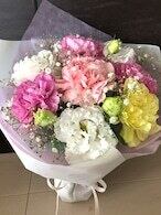 そのまま飾れる、母の日参りのブーケ