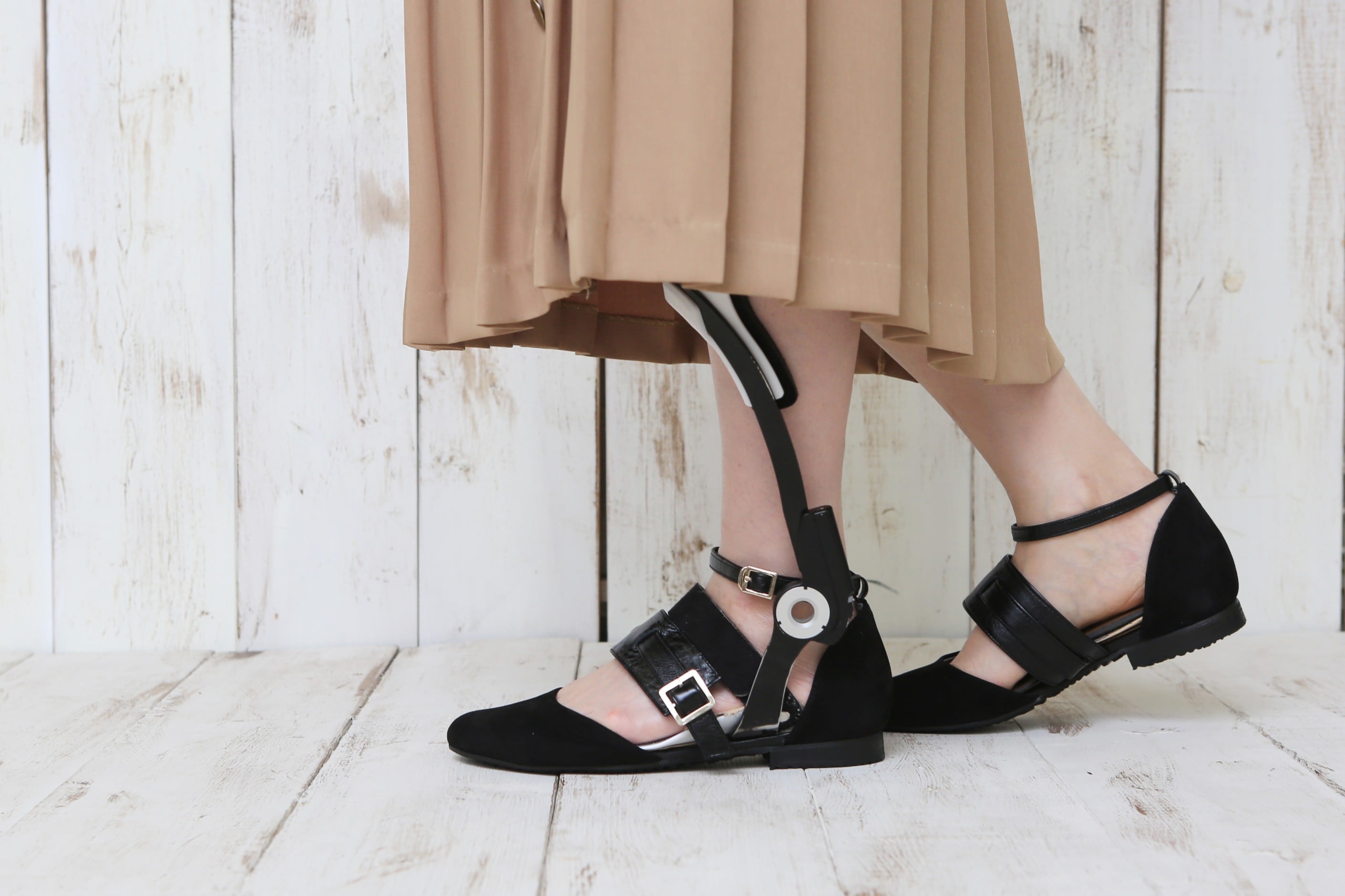 EKAHI（BLK) ＊ゲートソリューションデザインR1着用