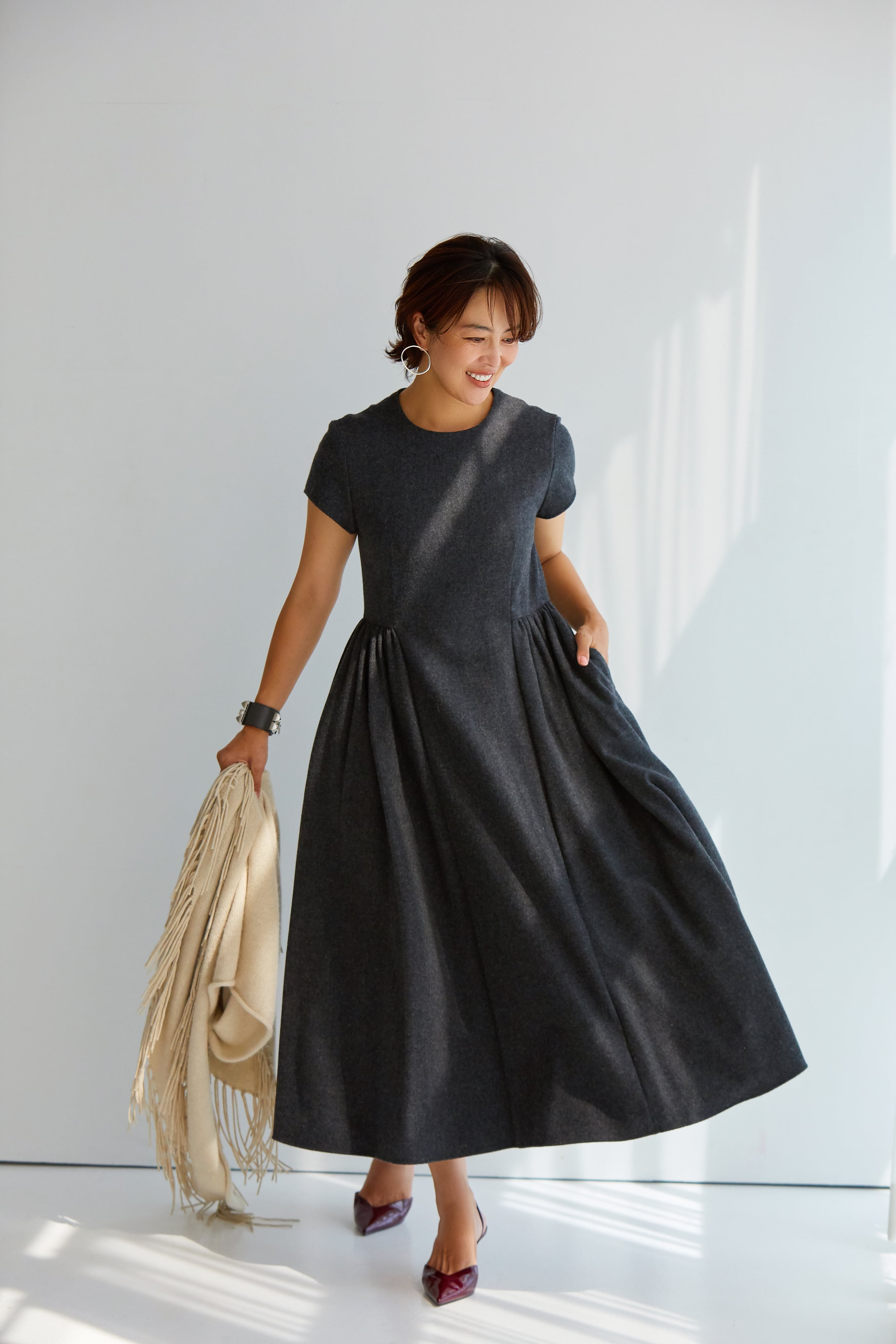 the9shop 鈴木六夏　Wrap me! ストール ネイビー THE9SHOP
