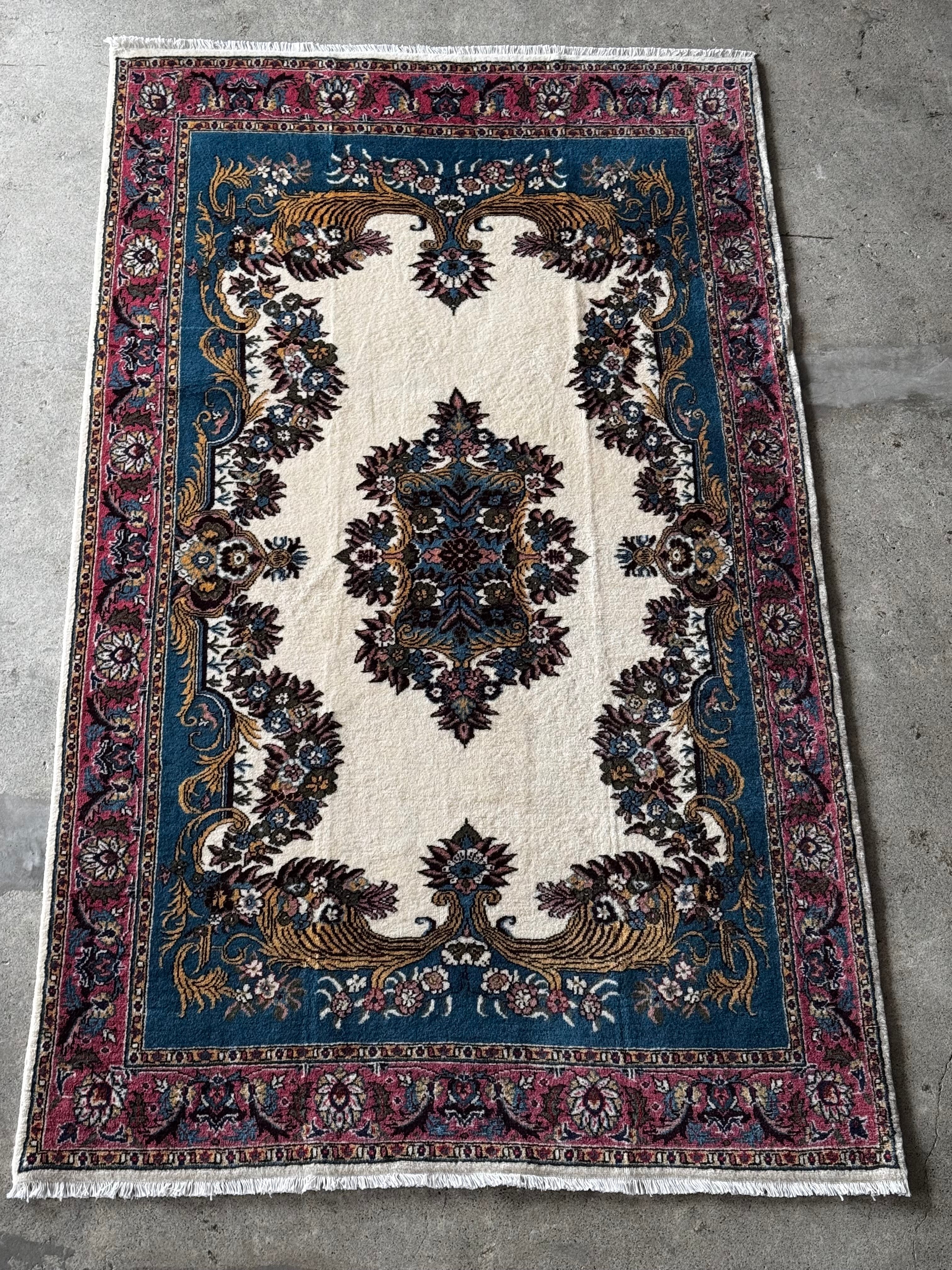 Antiques&Crafts880