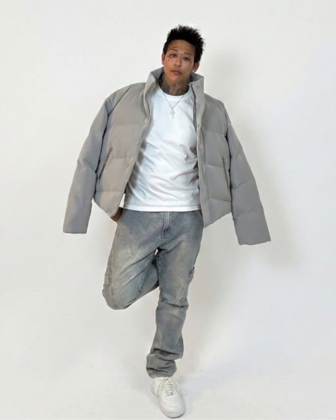 身長180cm体重85kg XLサイズ着用 