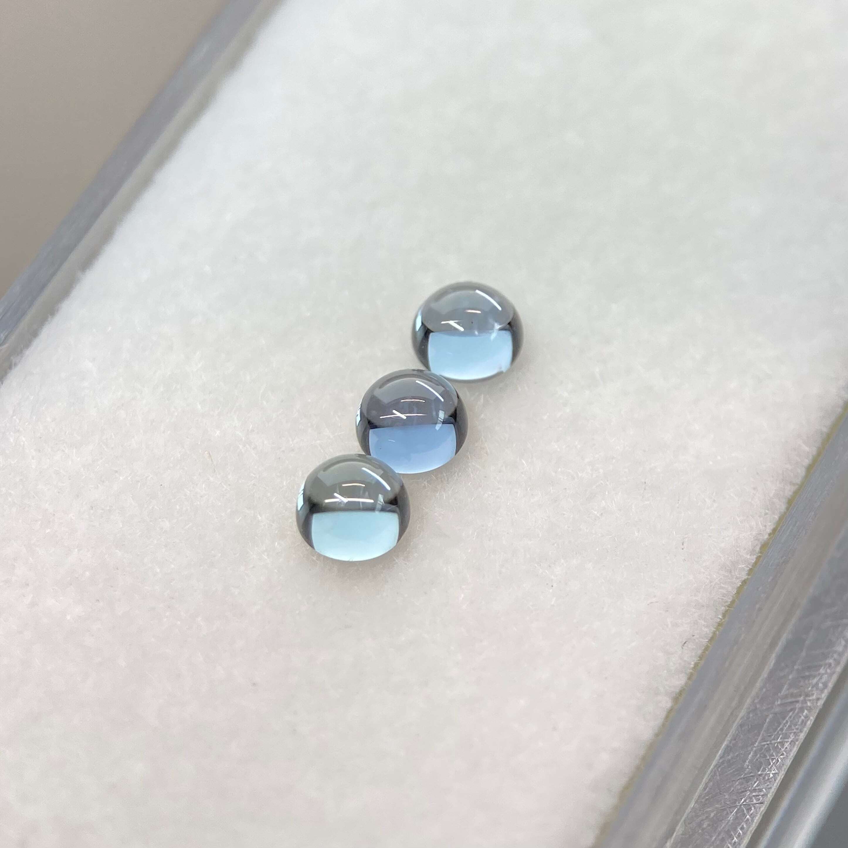蒼靄のスピネル 3石セット r-0652