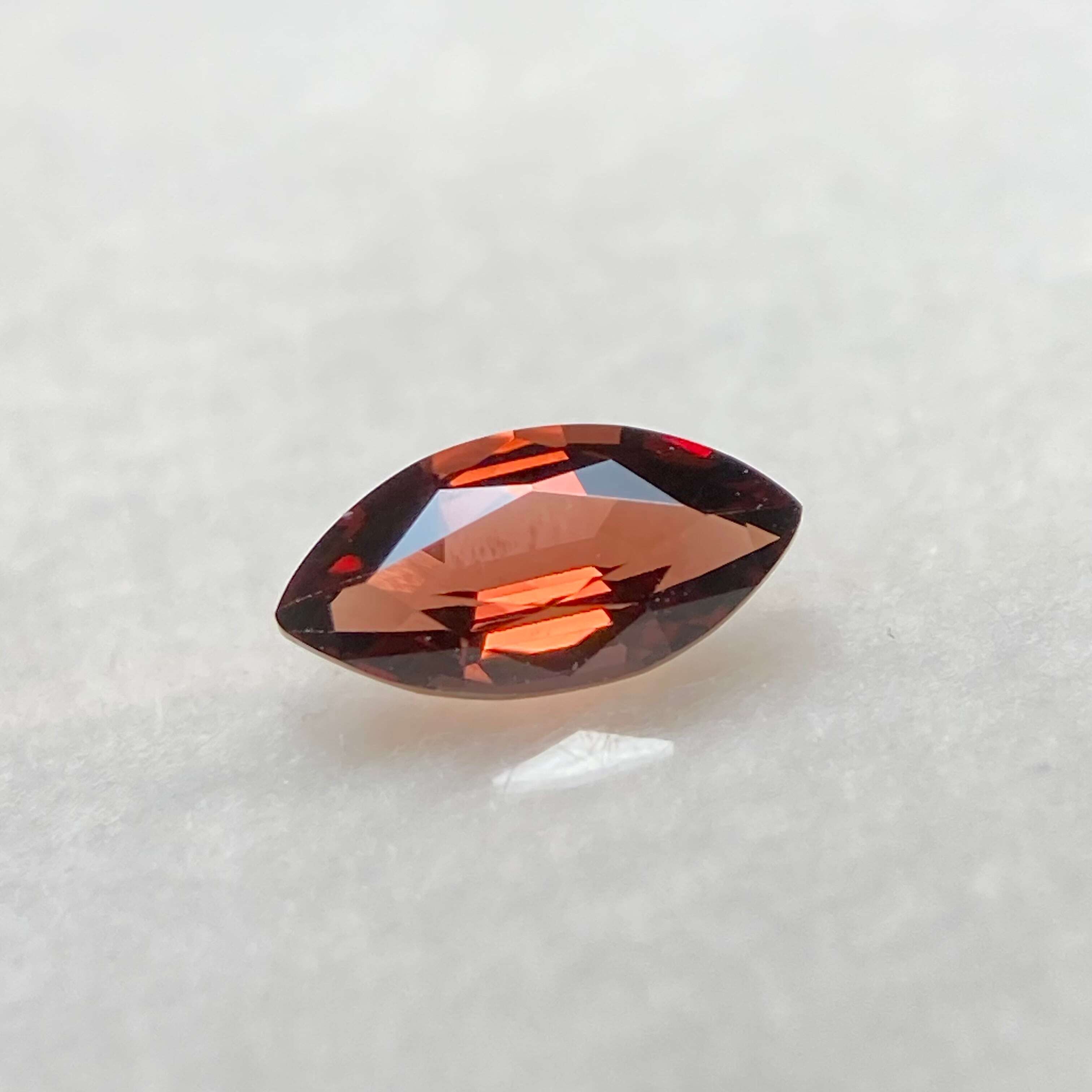 スピネル 0.464ct オレンジ褐色 簡易ソーティング付き r-0370