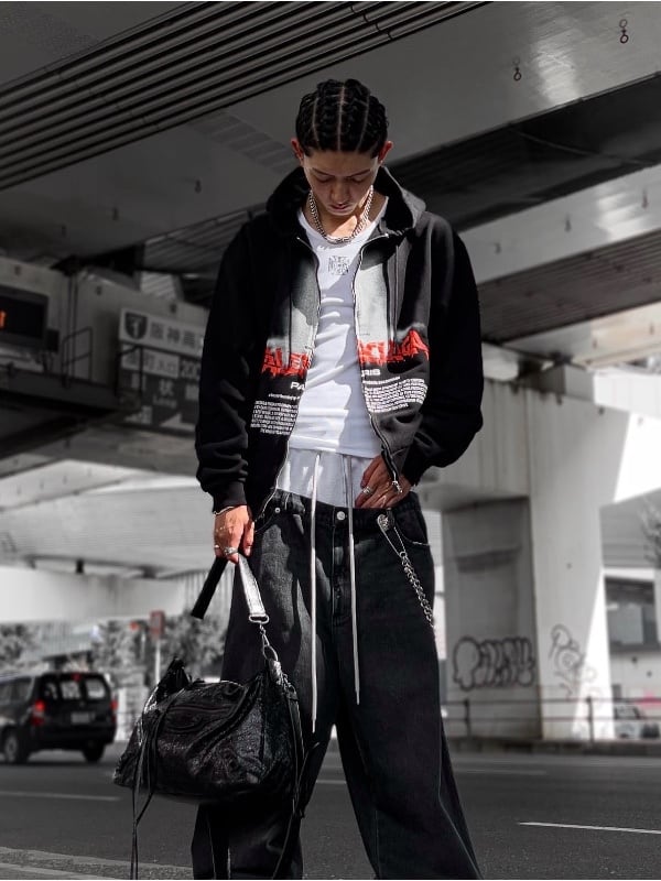 BALENCIAGA