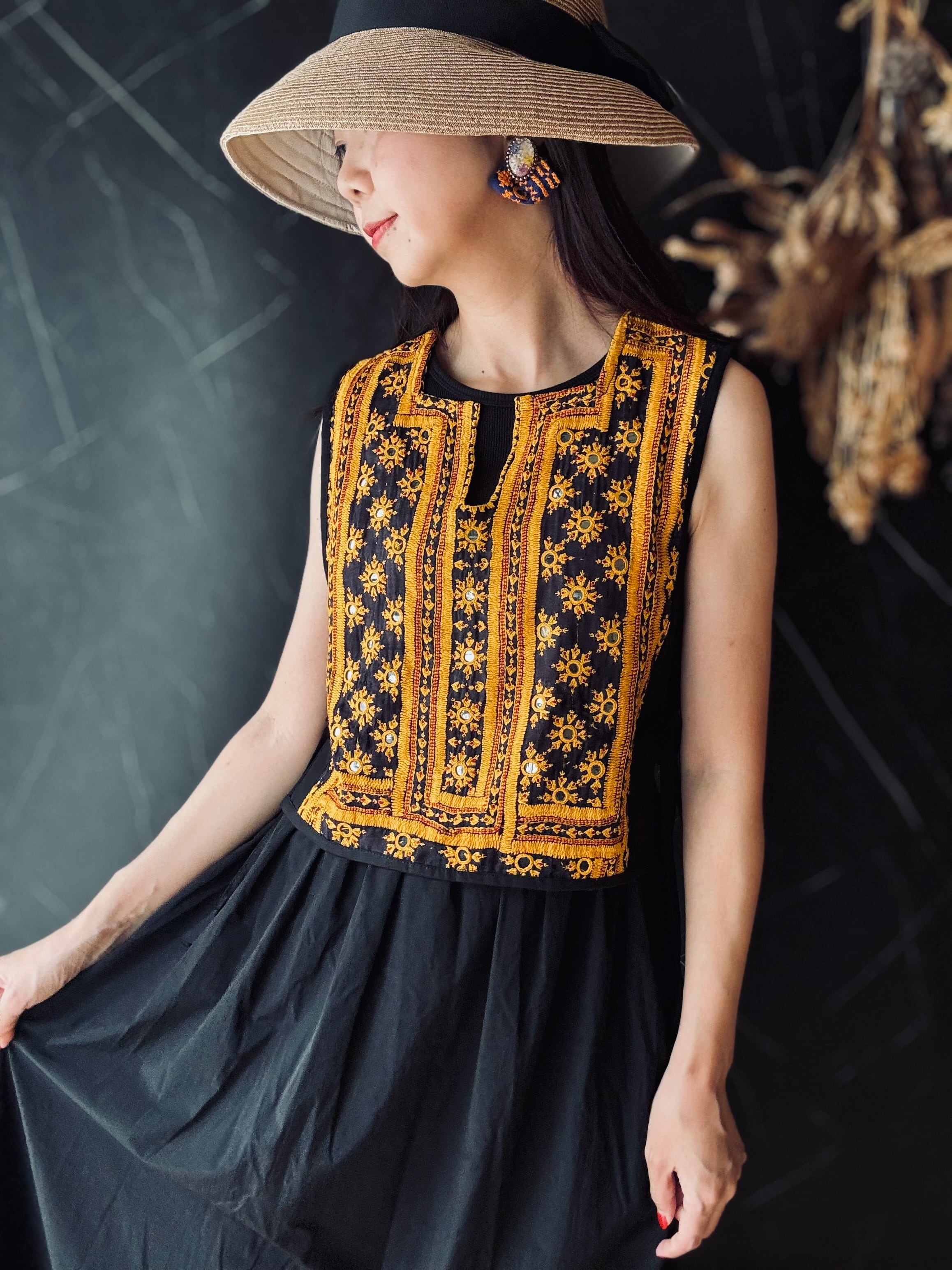 Balochito ｜ バロチ刺繍ベスト専門店