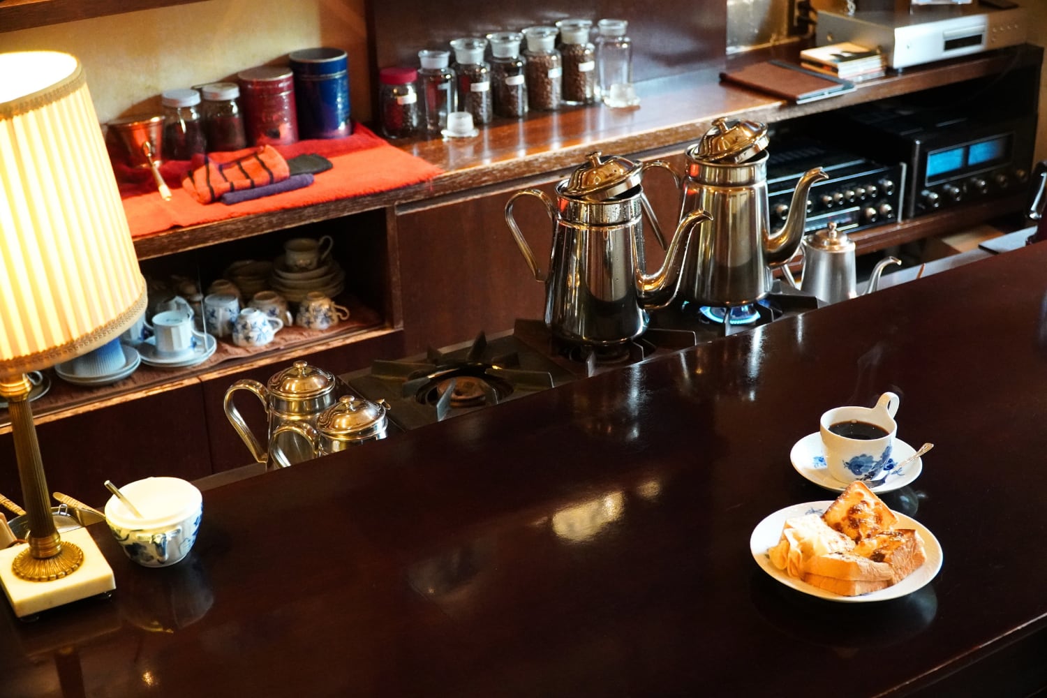 日常に寄り添う「いつものお店」として
