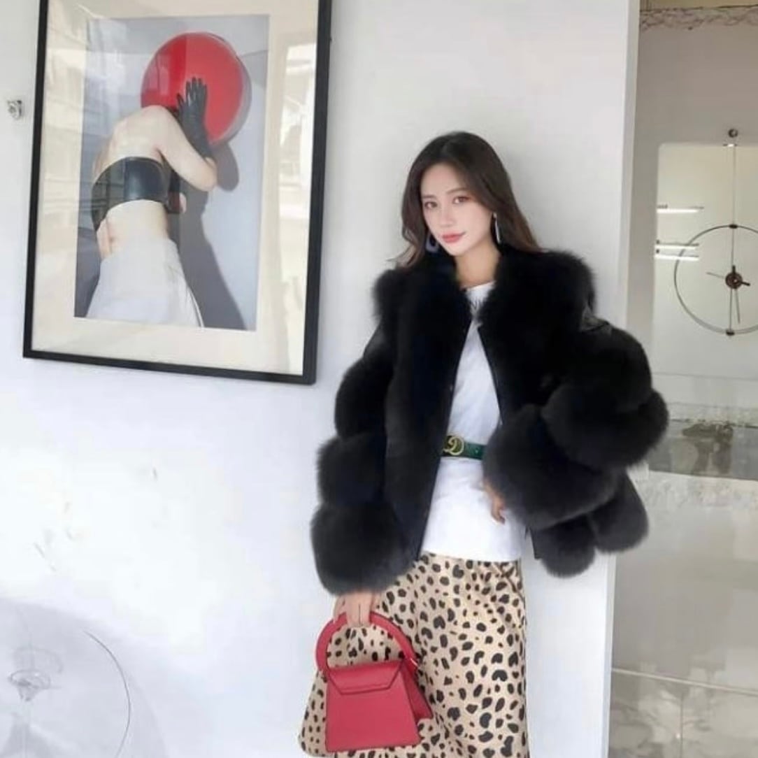 新品 タグ付き Carla fluffy jacket カーラ カーラ CARLA fluffy jacket カーラ CARLA fluffy jacket CARLA