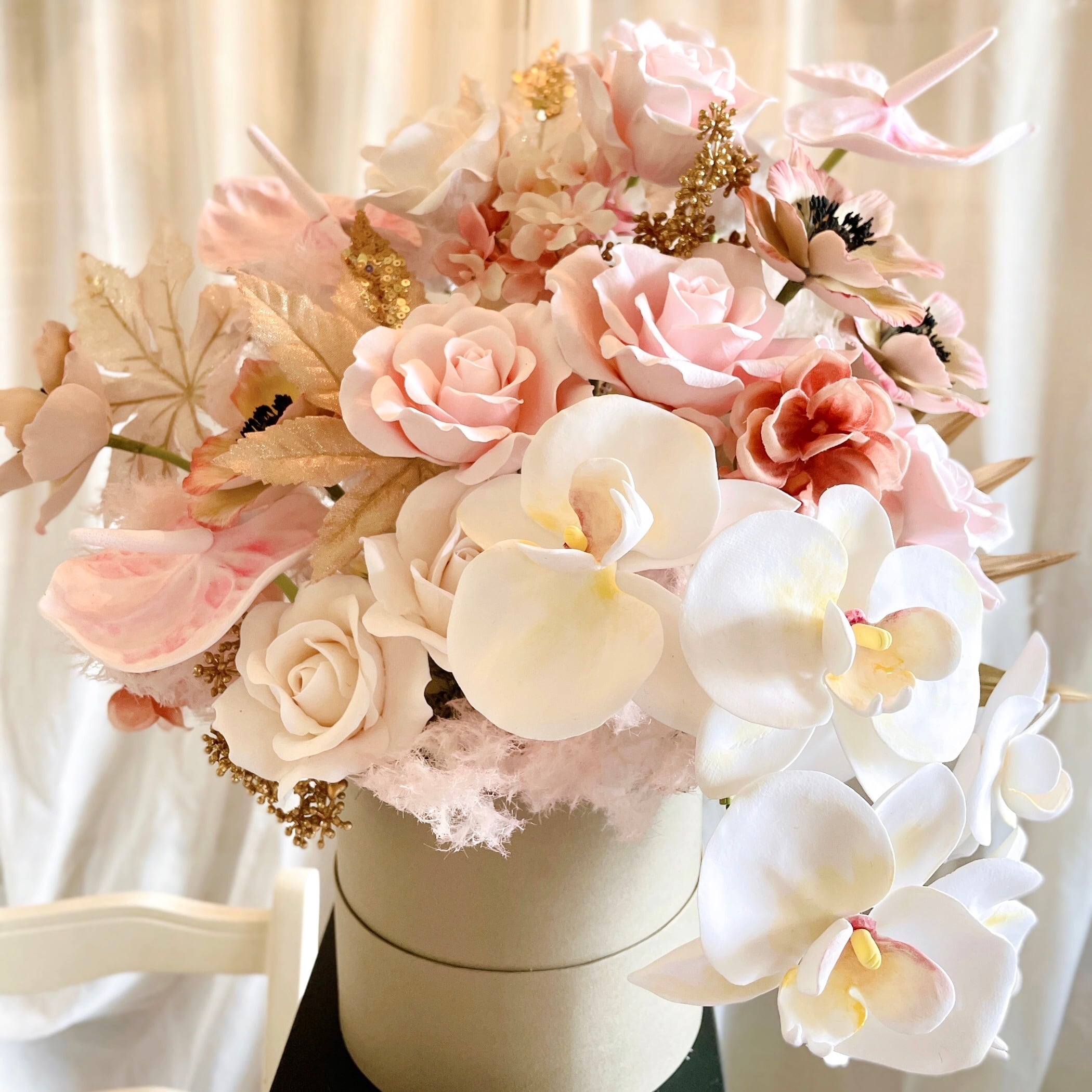 【ひろりん】クレイフラワー♥かごにお花とプードル♥ハンドメイド ひろりん】クレイフラワー♥かごにお花とプードル♥ハンドメイド