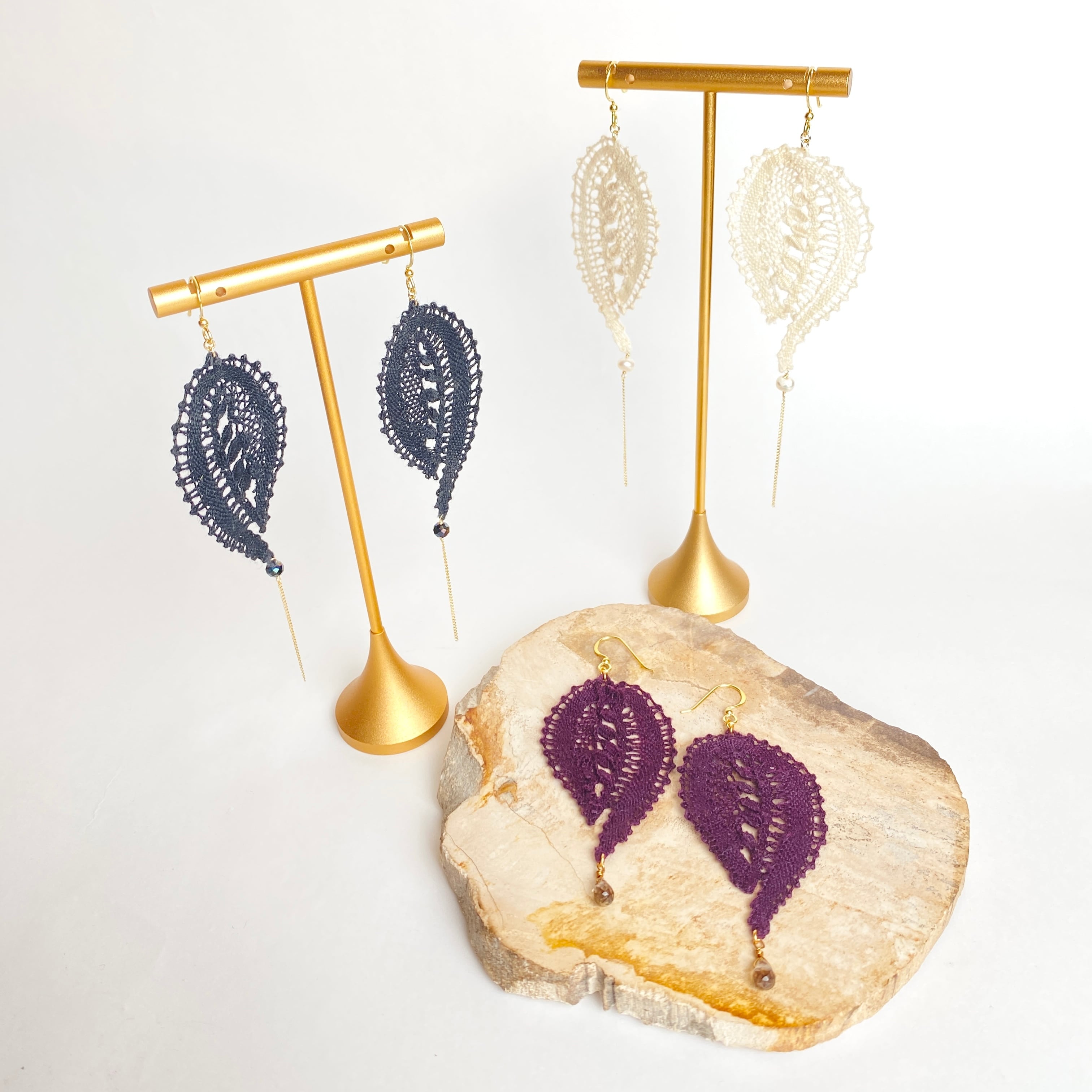 手編みボビンレースピアス