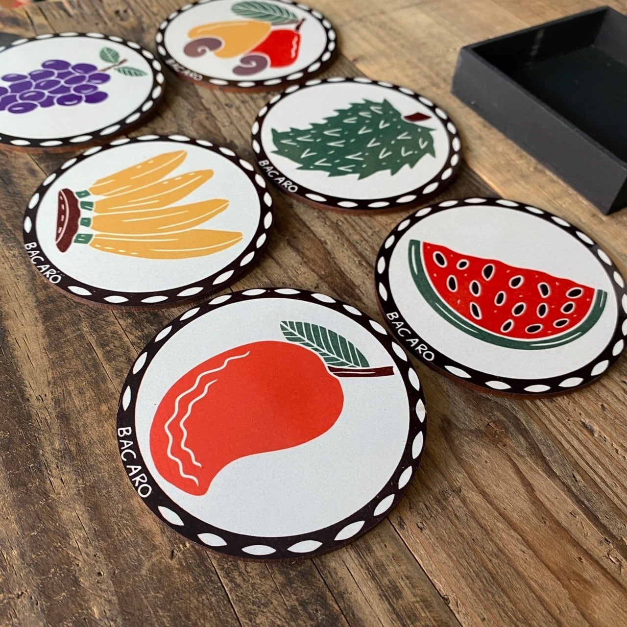 ボルジェス木版画コースター入荷