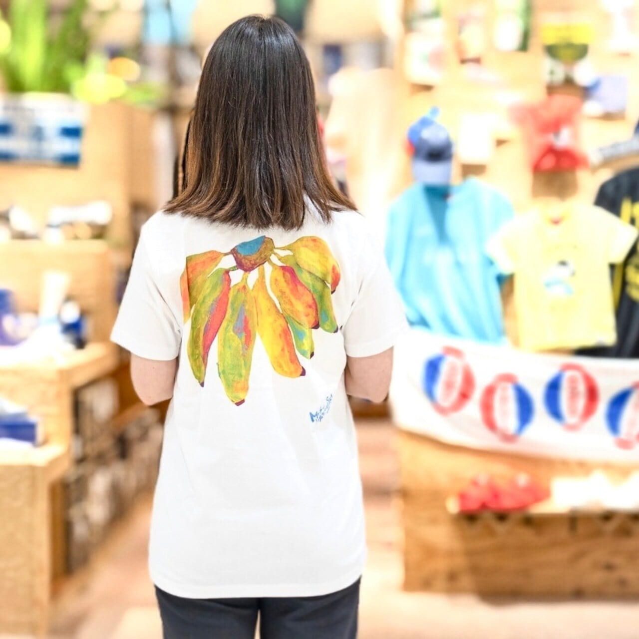 MEGU WAZOUSKI 島バナナTシャツ
