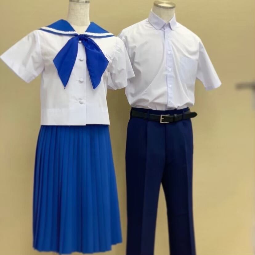 学生服