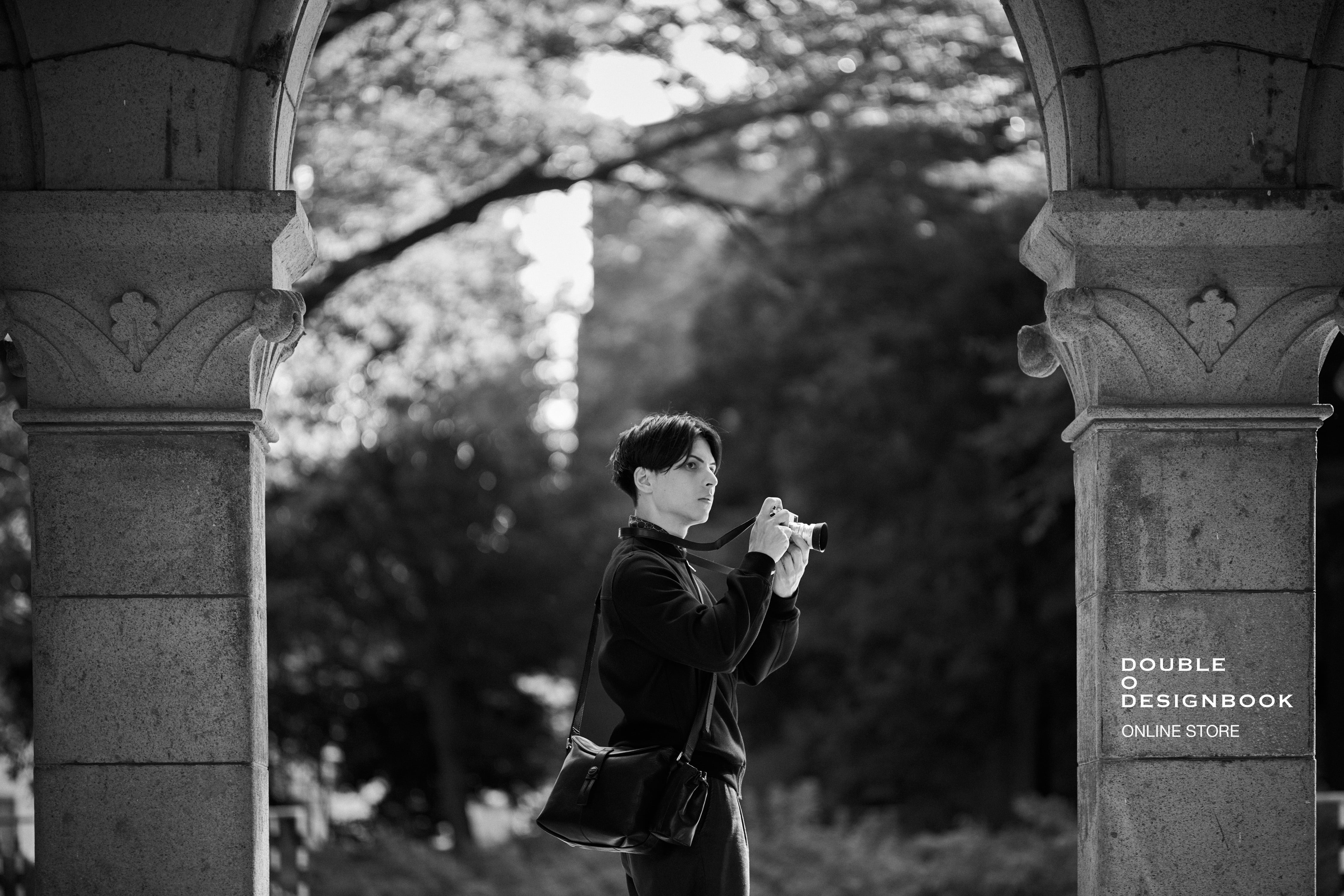 DOUBLE O DESIGNBOOK レザープロダクトのデザインスタジオ 写真家