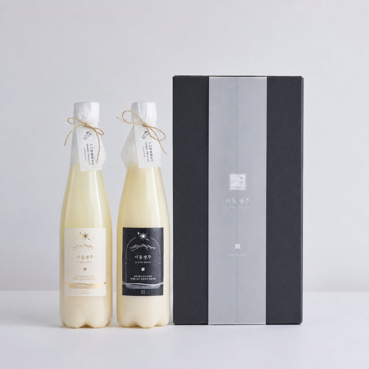 人工甘味料・保存料は使用せず、素材と発酵が生み出す味わいを大切にしました。
その日の気分で選んだり、料理に合わせて飲み分けたり。
同じ生マッコリでも異なる味わいを、ご自宅でゆっくり飲み比べて楽しめます。

詳しく見る▶︎