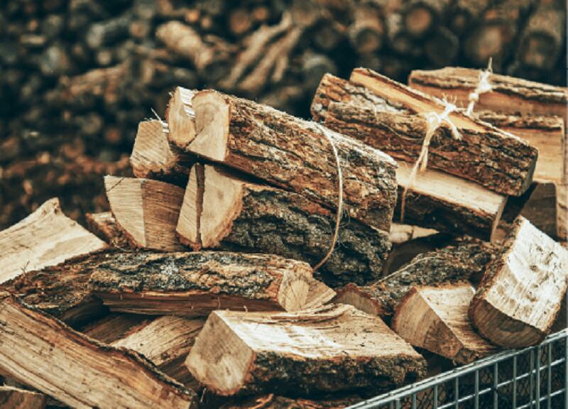 北広島　ナラ原木　8尺 北広島 ナラ原木 8尺