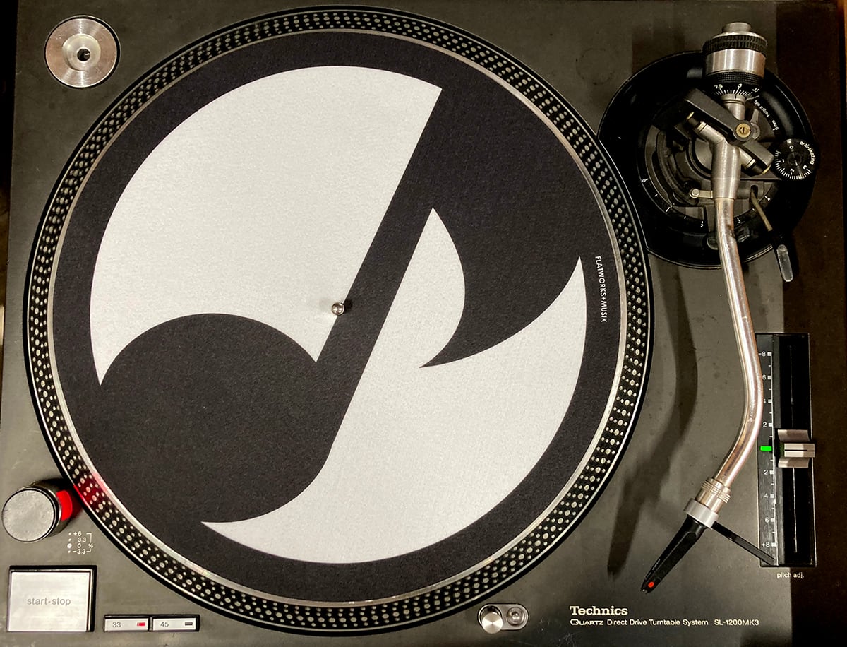 スリップマット製作例 | FLATWORKS