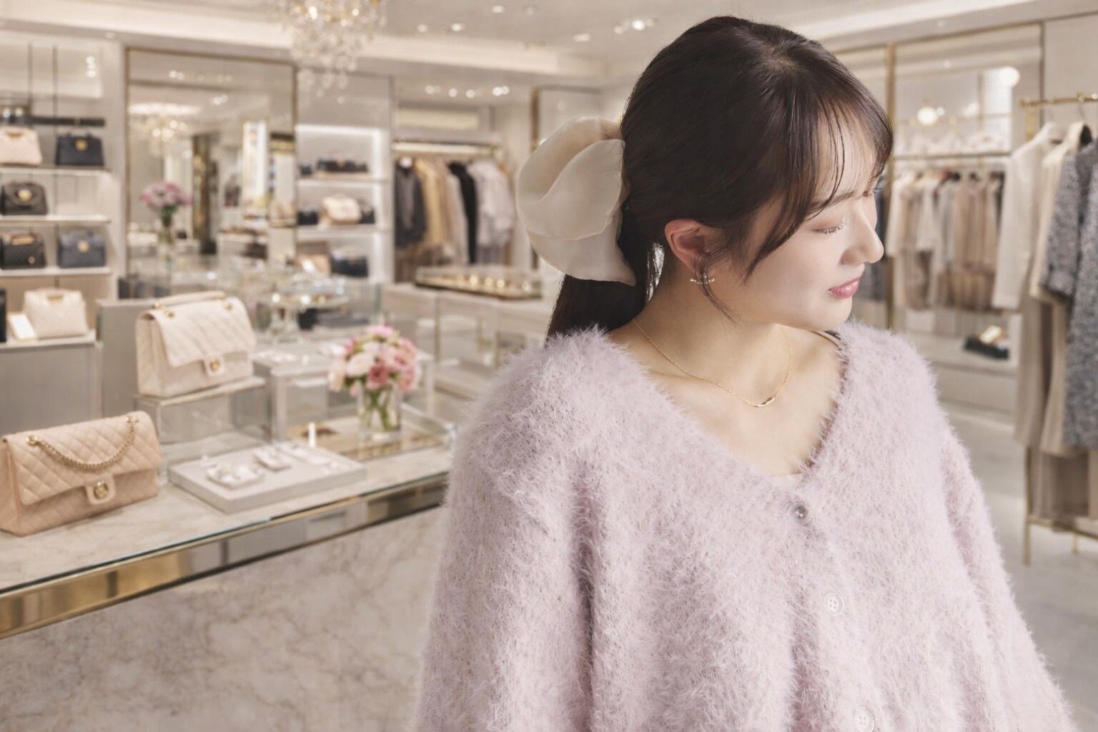 日常にそっと溶け込むアクセサリー。