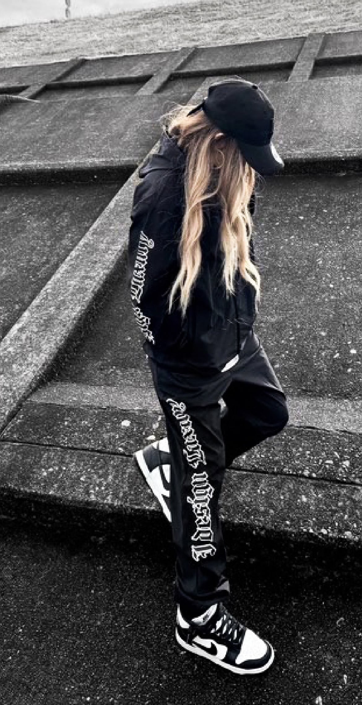 IDESIGN
2025 FW
COLLECTION