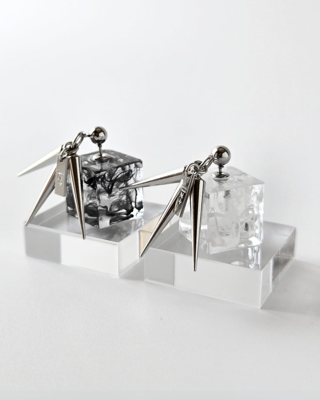 sPikE CUBE.