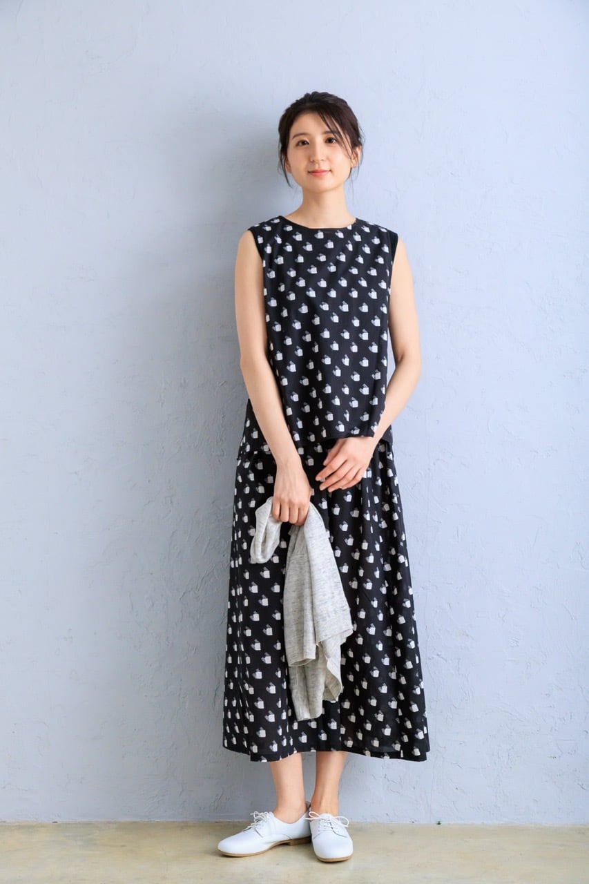 新品　Leshy forest ちび襟コットンプルオーバー Leshy forest