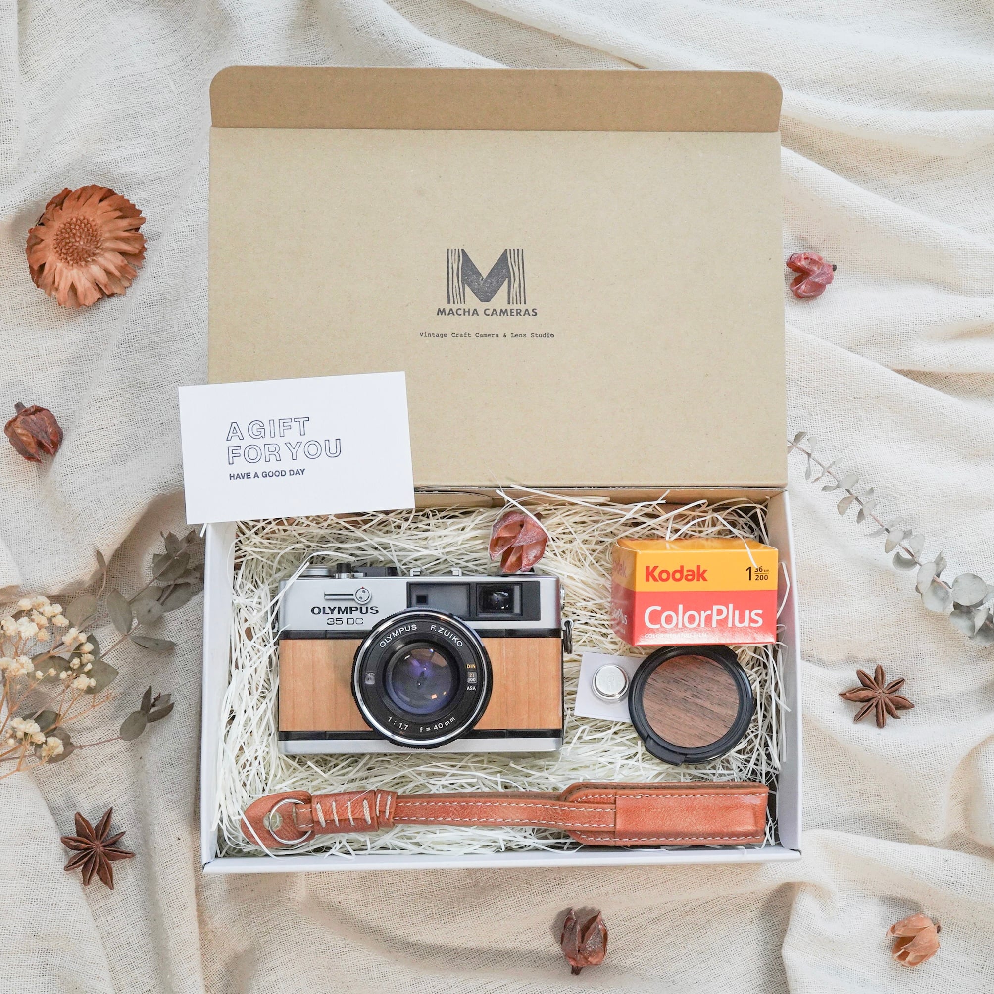 【Gift Box】フィルムカメラ体験を楽しむための6点セット！フィルム付き 