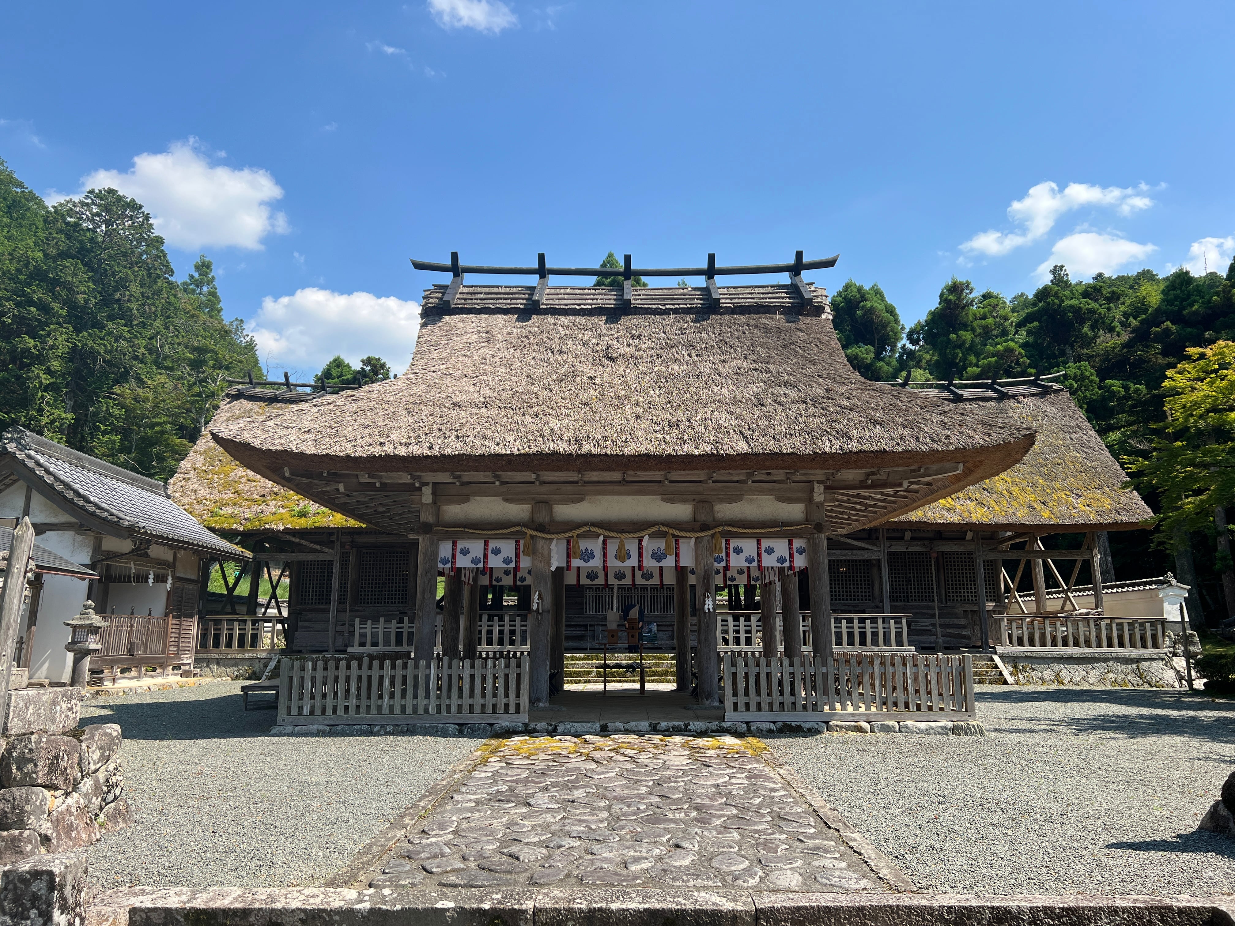 摩氣神社