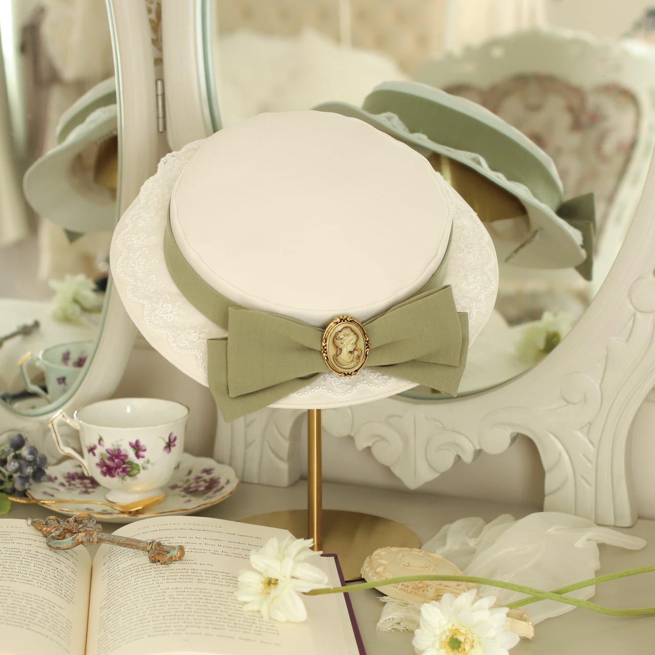 millinery mino ビッグリボンミニキャノチエ ホワイト Online shop