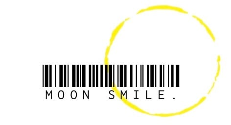 MOON SMILE.
