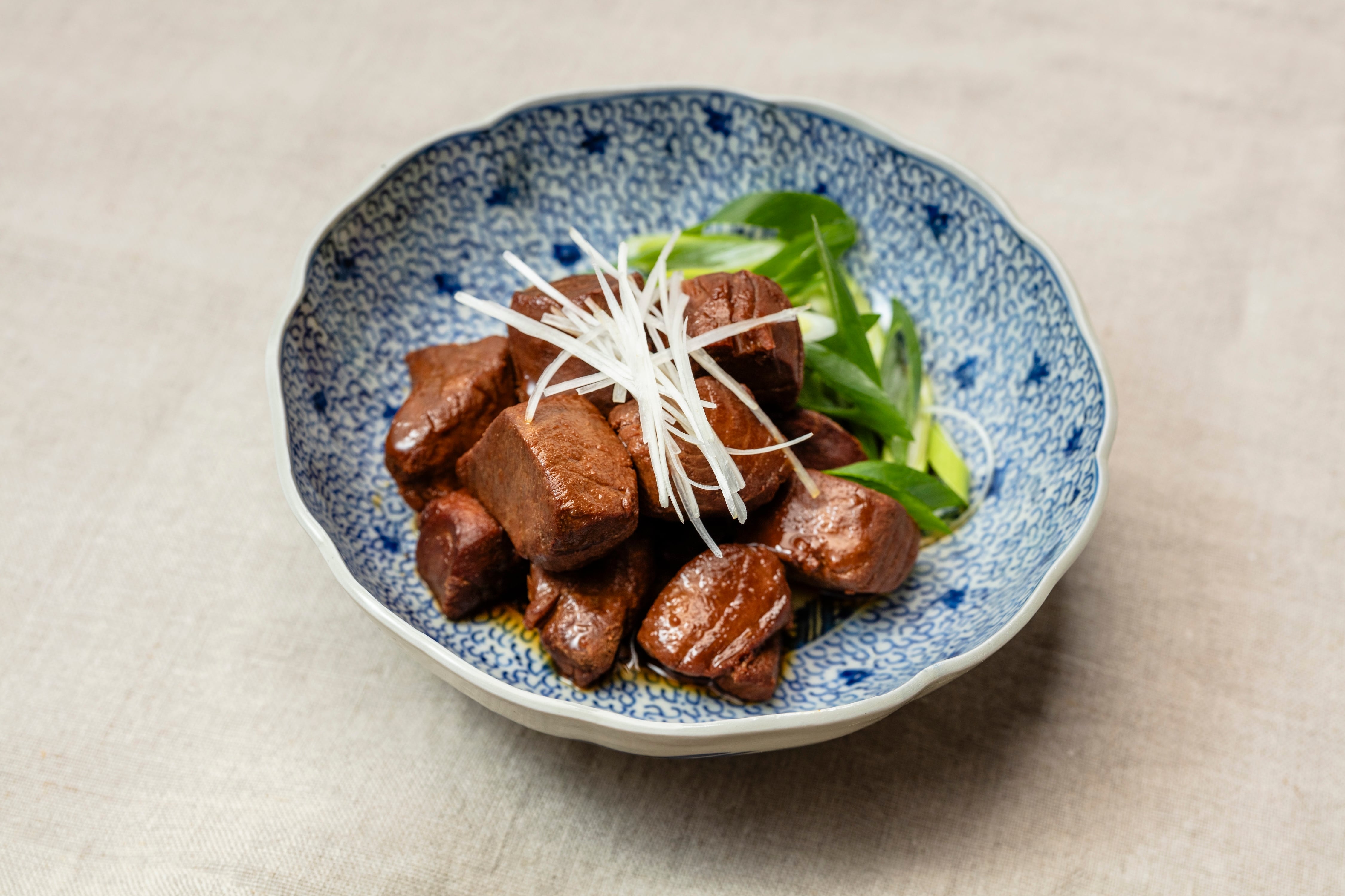 秘伝レシピの伝統の味 まぐろ角煮　