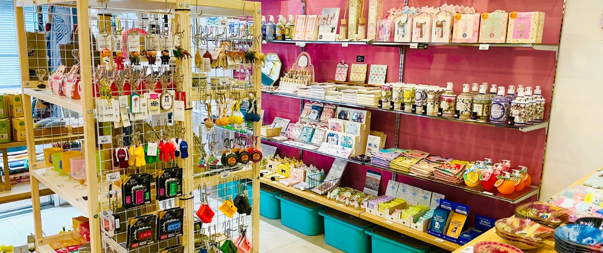 Nina zakka shop (ニーナ雑貨店)