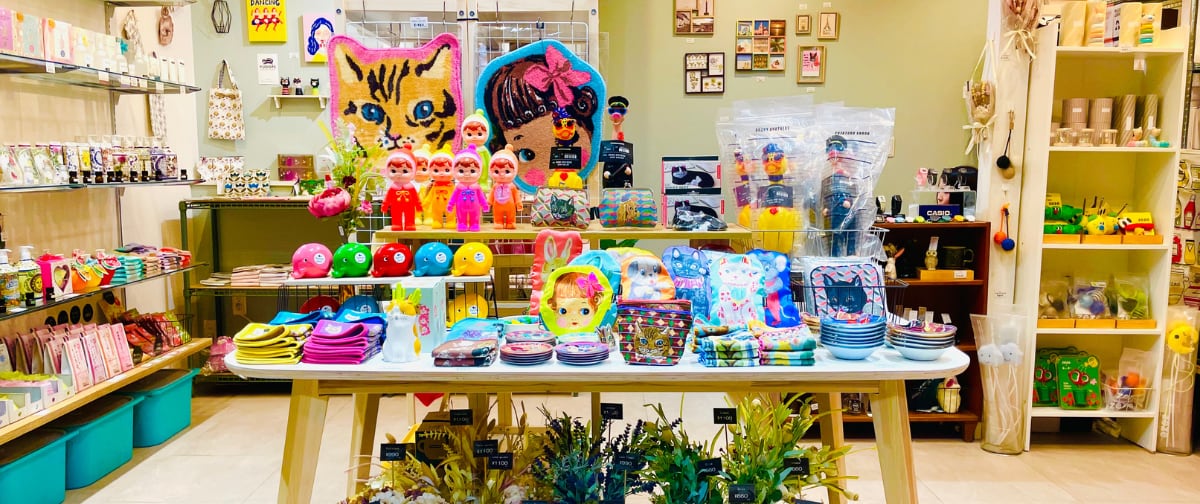 Nina zakka shop (ニーナ雑貨店)