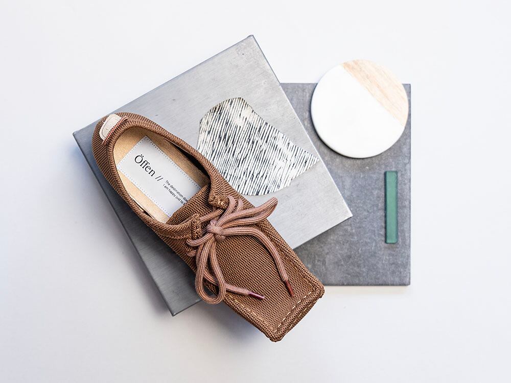 現在入手困難！Offen×Bibiyリボン付きフラットシューズ保存袋付き 現在入手困難！Offen×Bibiyリボン付きフラットシューズ保存袋付き