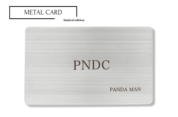 毎月数量限定のメタルカード
特別な使用でデザイン性の高いカード