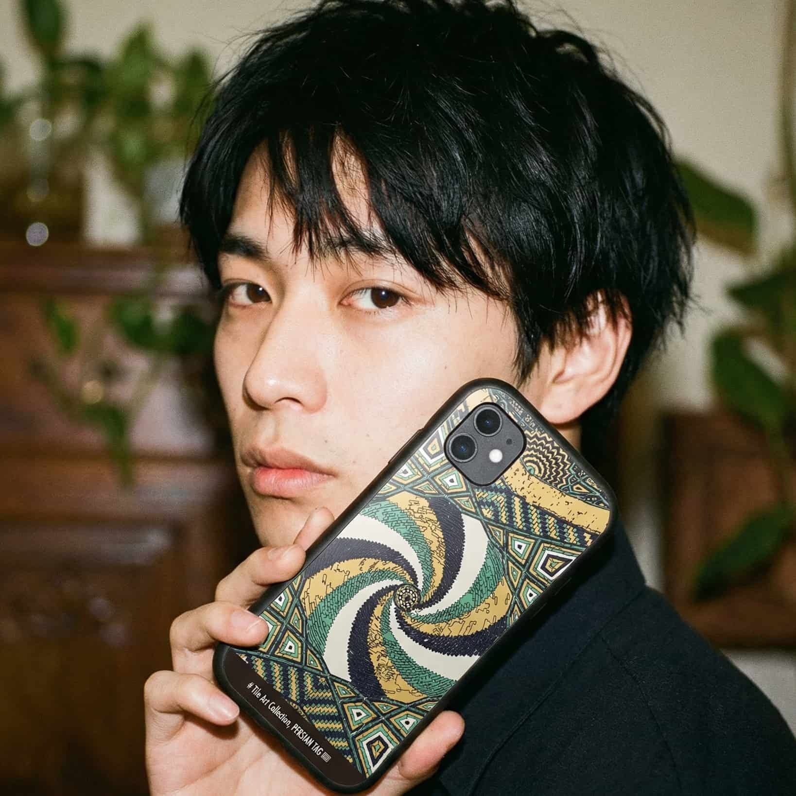 #SPIRAL from Qazvin
ガズヴィーンのイマームザデ・ホセイン・シュラインのタイルアートをサンプリング。

見れば見るほど引き込まれるイエロー＆グリーンのこのデザインは、数あるイラン建築の中でも唯一無二の存在感。