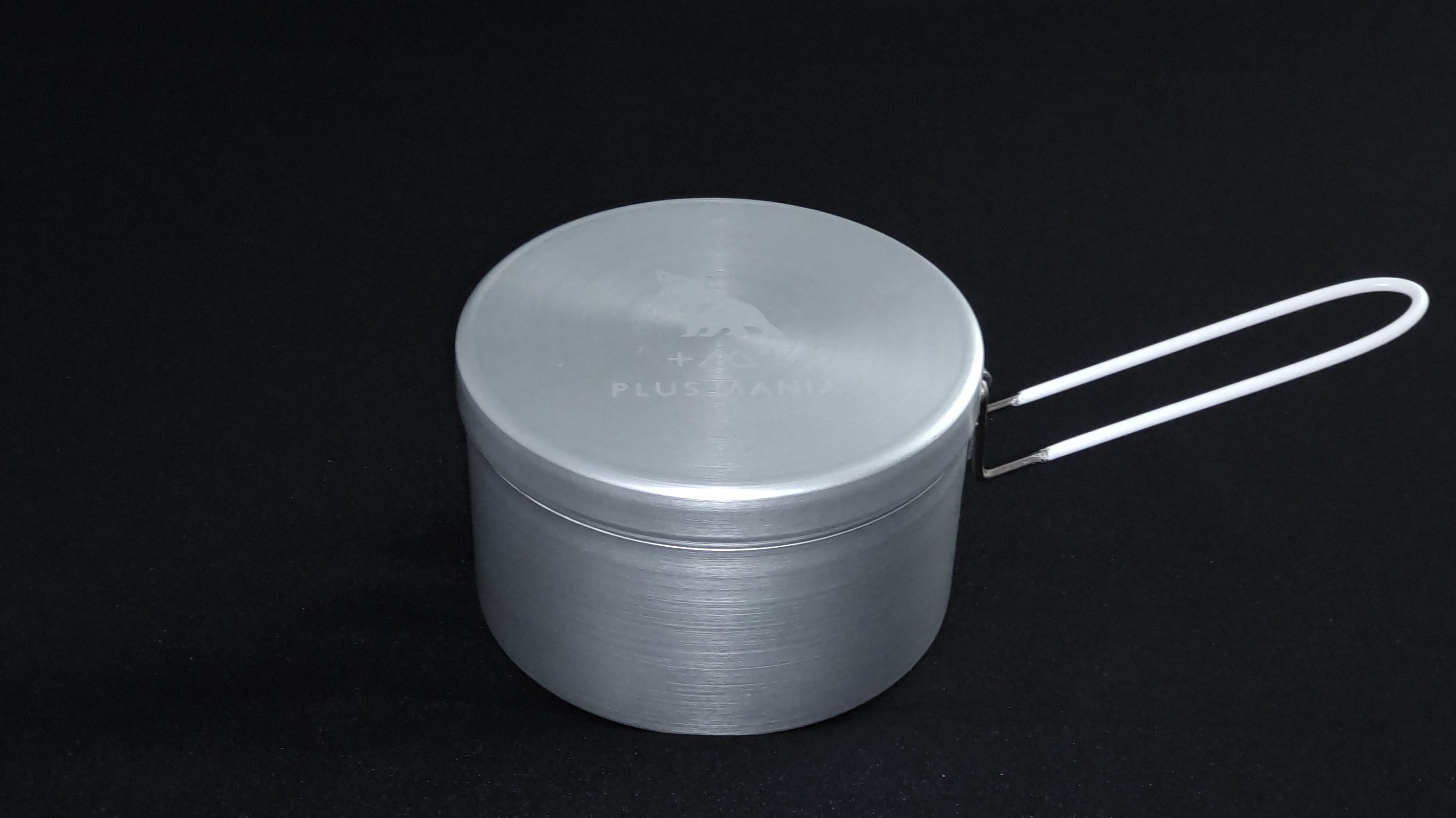 【丸メスティン】ホワイト
久々トップにランクインしました！暖かくなってきたので、そろそろ外遊びで出番が増えそうですね。丸型にしたのは理由があります！