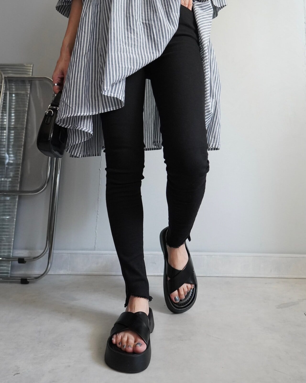 unbalance hem stretch デニムpt／Black
