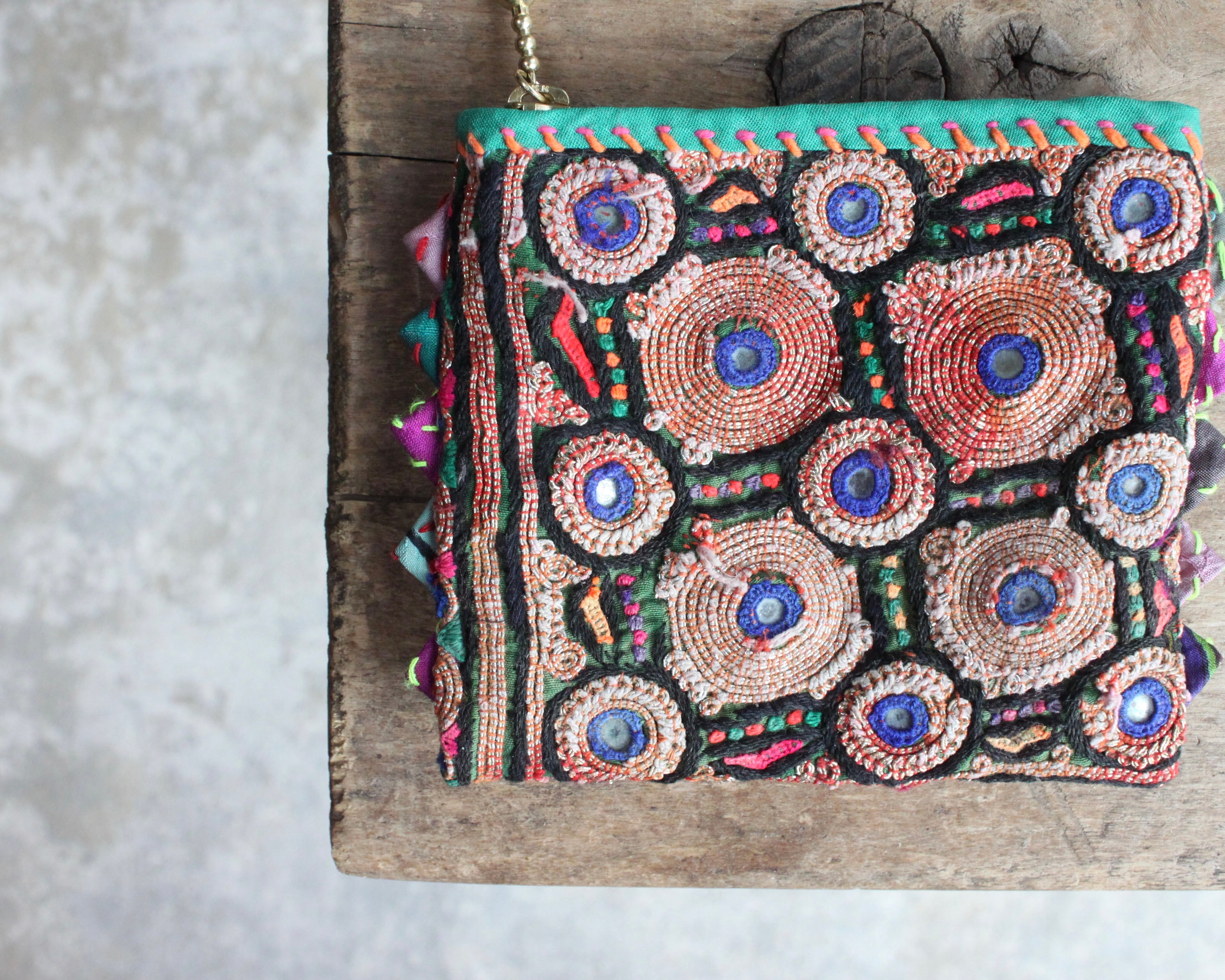 インド刺繍小鳥ランチョンマット