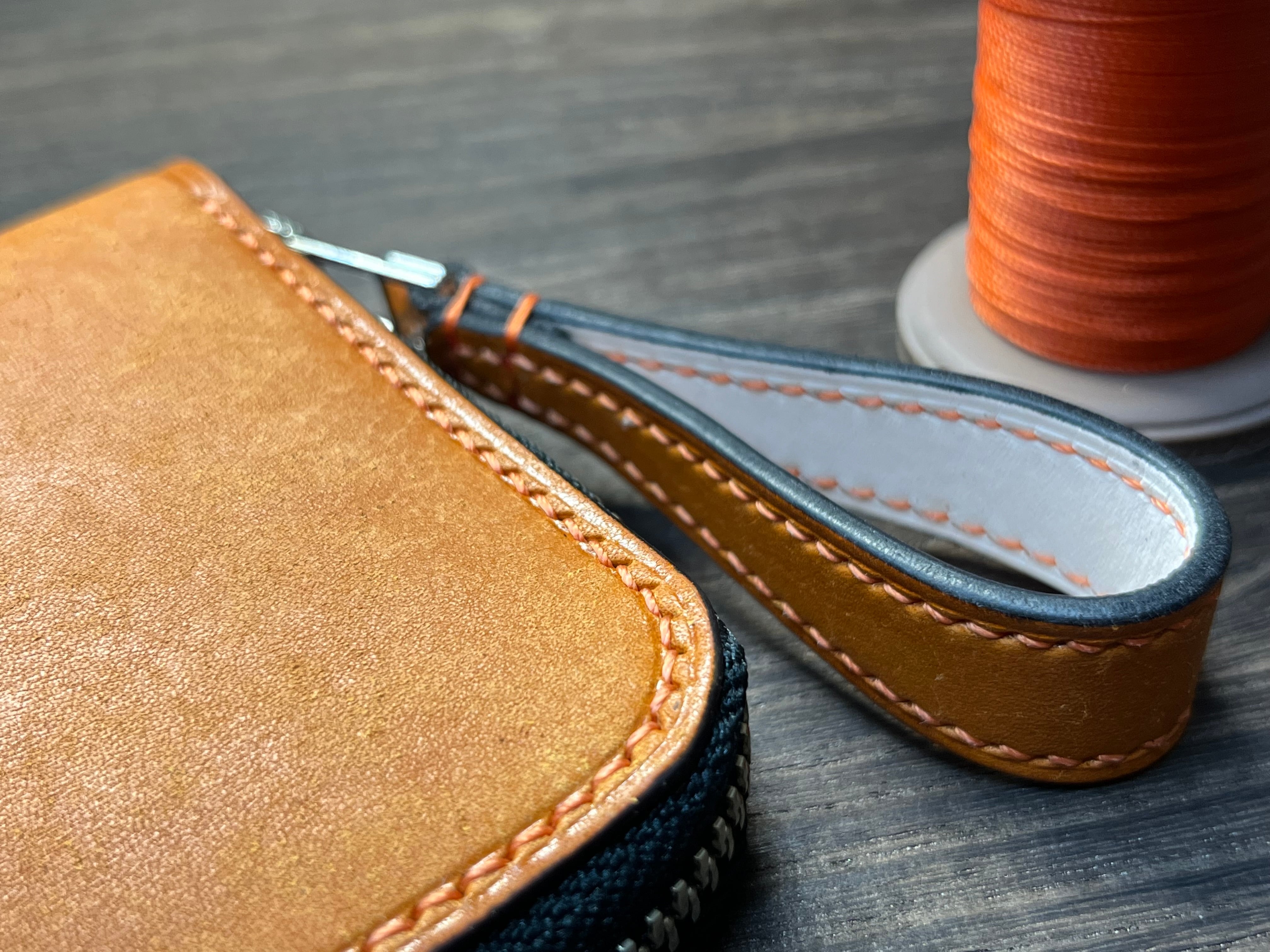 本革 根強い人気コインキャッチャー レザークラフト ハンドメイド 【レザークラフト】ヌメ革で、コインケース