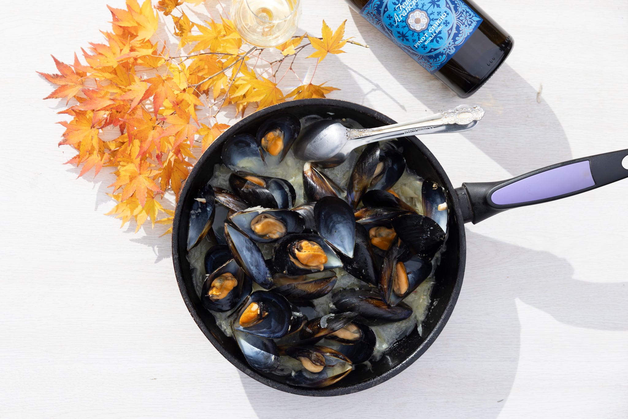 【恋し浜ホタテ＆ムール貝販売中！】