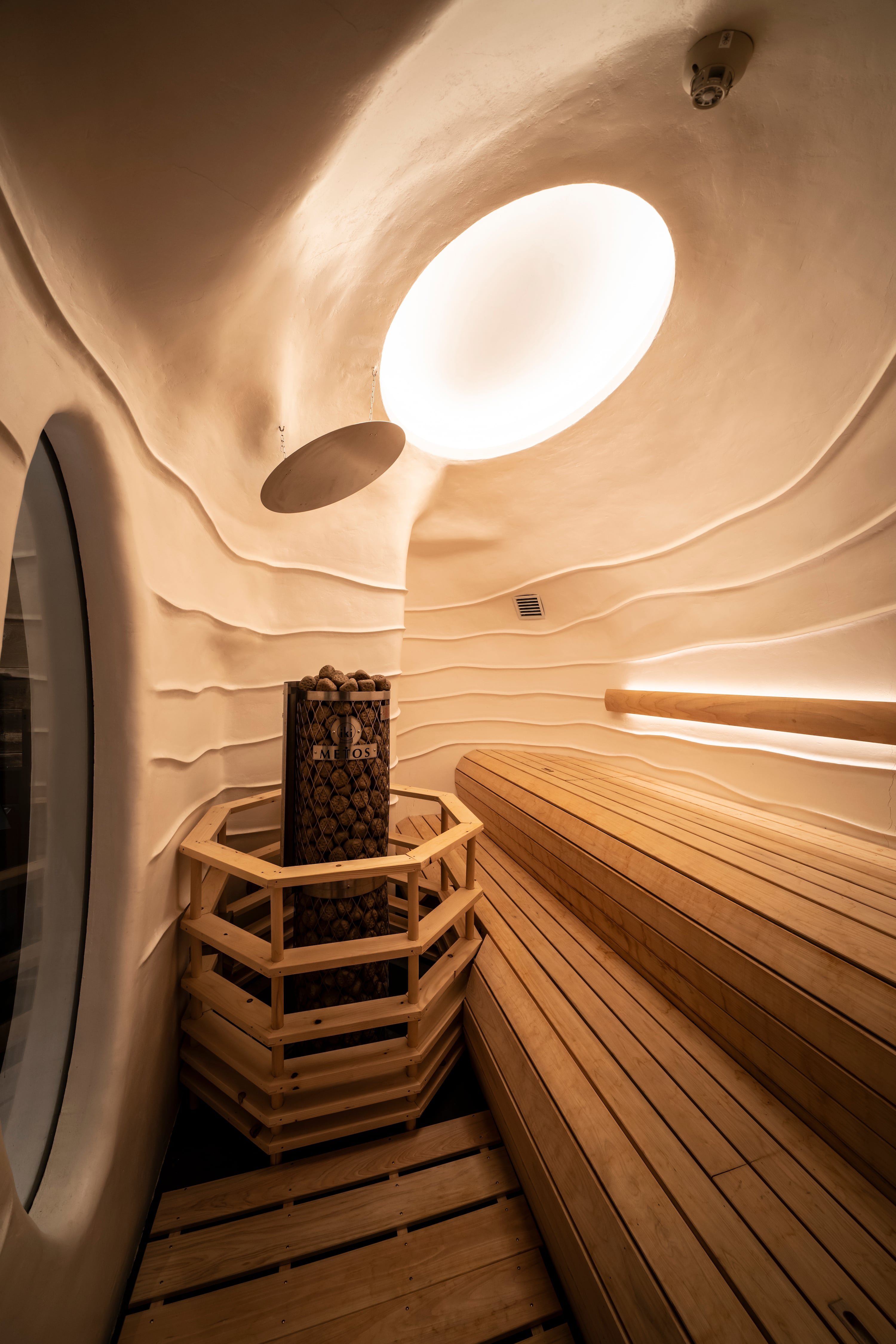 COCOON ROOFTOP 