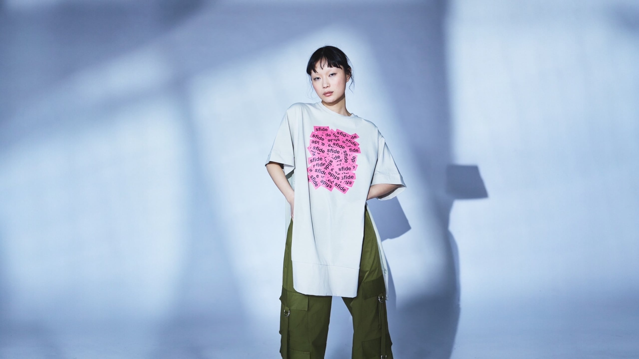 sfide スフィーデ ロゴ半袖Tシャツ SALE セール】【unisex】スプレー風 ハートロゴ プリントTシャツ