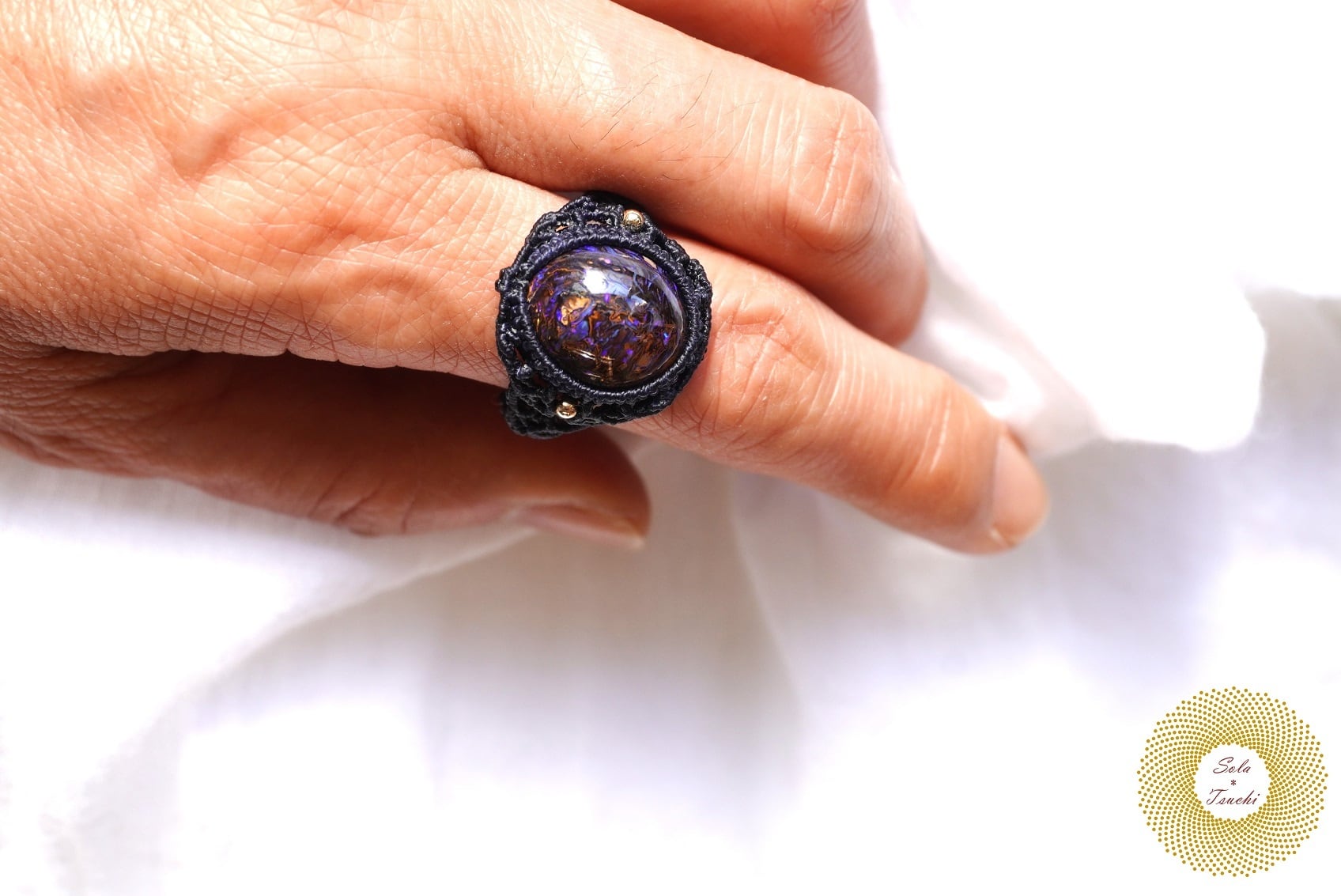 (ワックスコード)ボルダーオパールのマクラメ編みリング