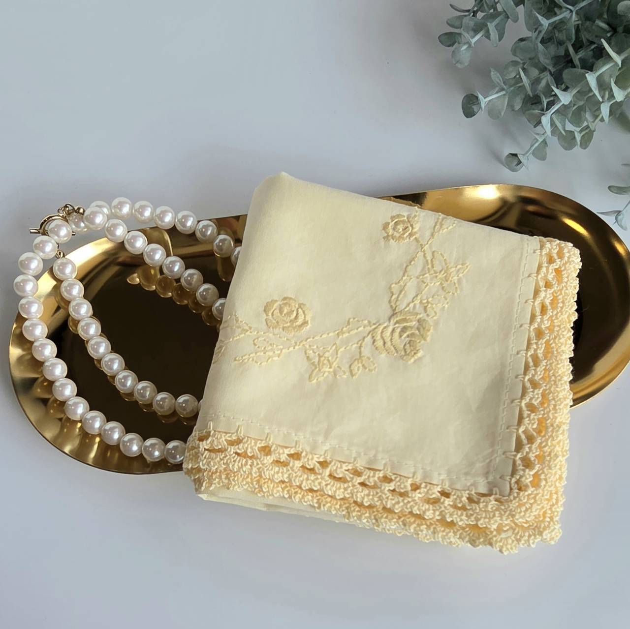 手刺繍ハンカチ

