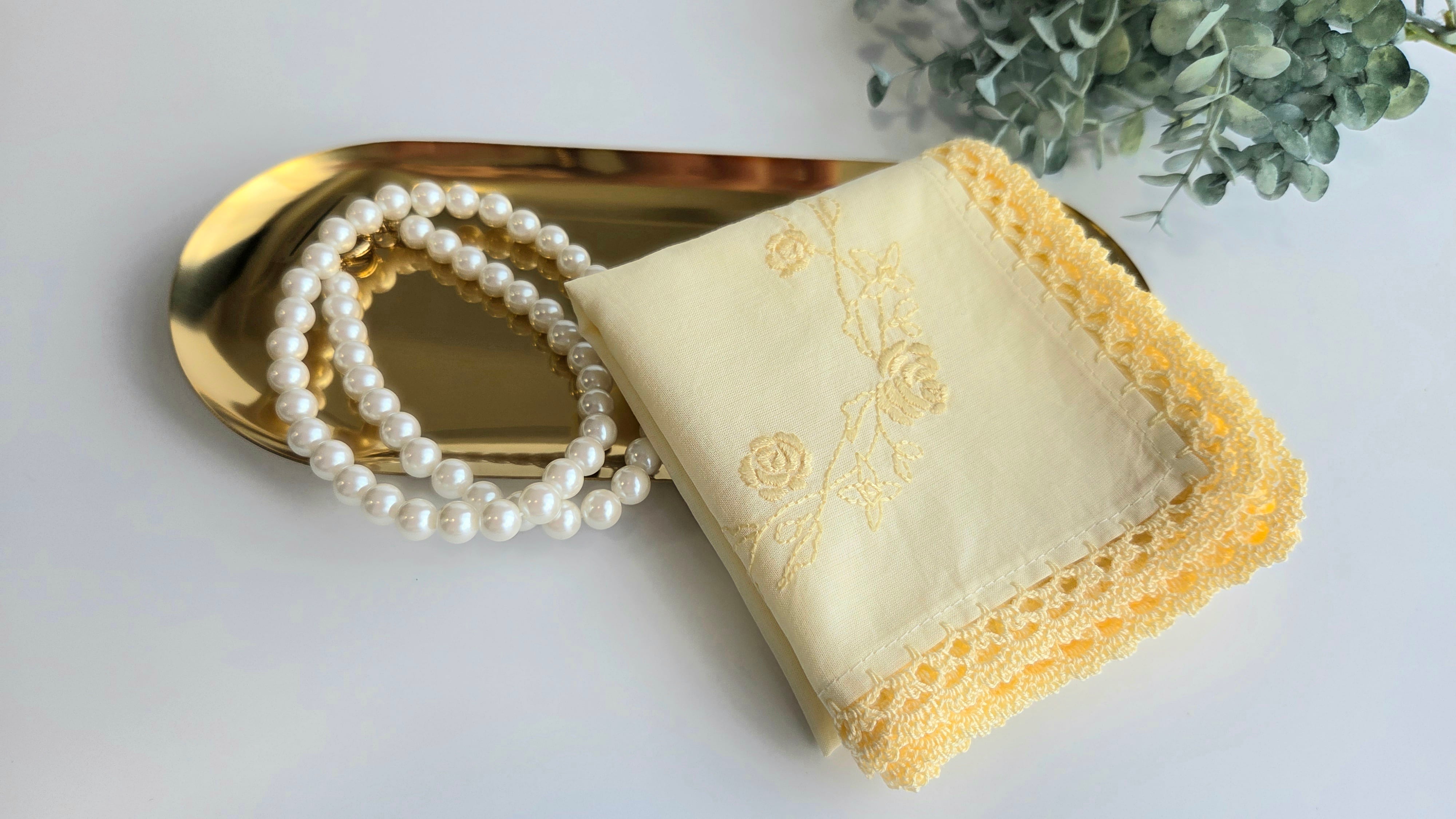 手刺繍ハンカチ
