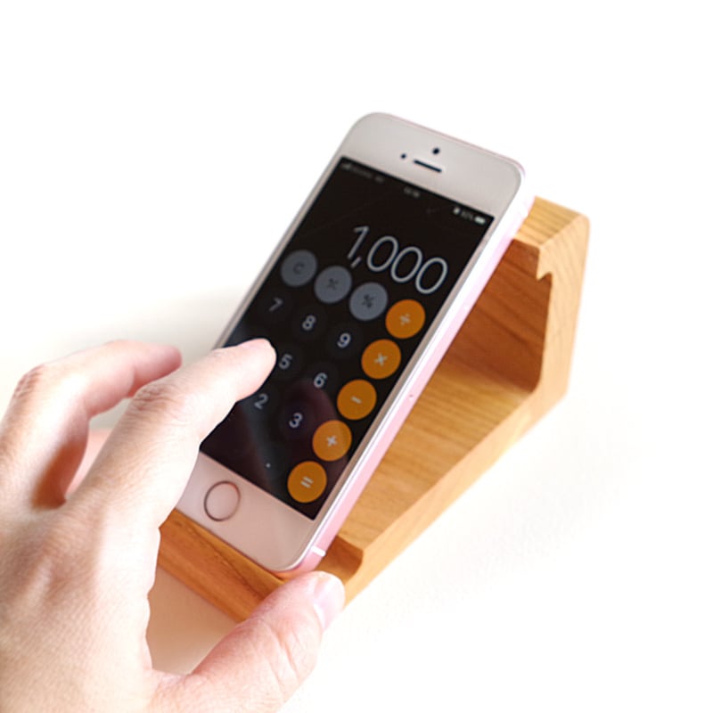 電子端末向け卓上小物 Desk accessories